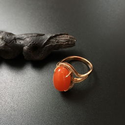 寶玉石級(jí)南紅櫻桃紅玫瑰金戒指 天然之珍，時(shí)尚之選